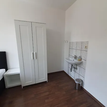 2 Hildesheimer Str.357,1.og, 3 X Sz, *