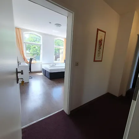 2 Hildesheimer Str.357,1.og, 3 X Sz, Apartment